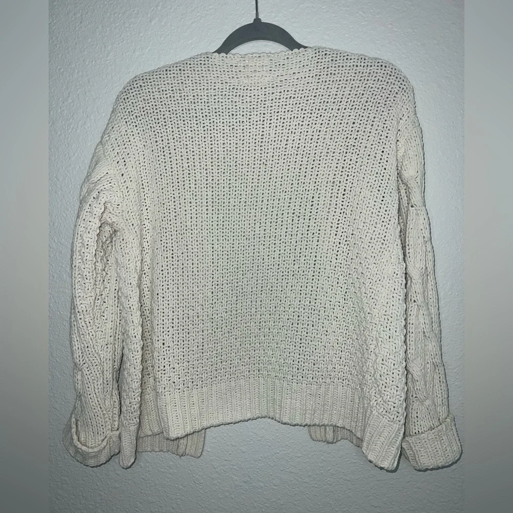 HARPER Heritage cream knitted super soft cardigan sweater Size S.